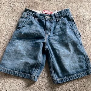Levi’s Carpenter Shorts Sz 10 /25…26”waist 36” Hips…25i”inseam